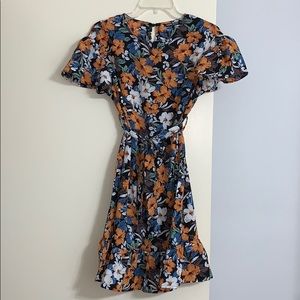 Brand New Floral dress Size M
